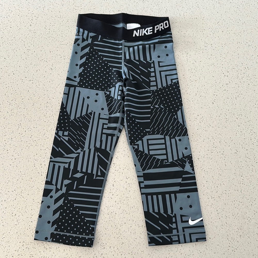 Nike Pro Capri Leggings